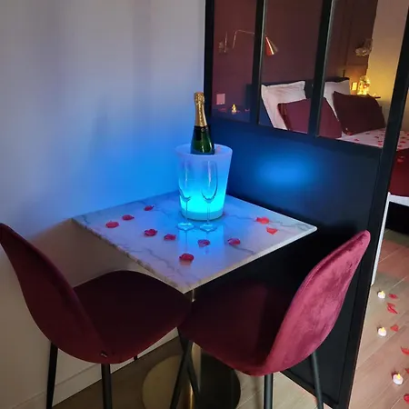 Апартаменты Nuit D'evasion Avec Baignoire Balneotherapie